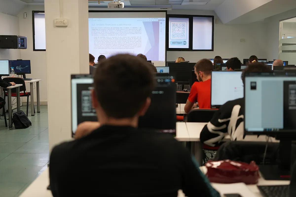 Guía completa para crear aplicaciones móviles profesionales desde cero